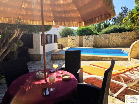 Sitzecke am Pool
