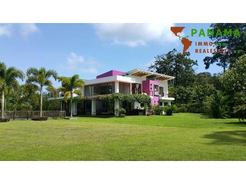 Villa kaufen in Bocas del Toro Big Creek, 6.900 m² Grundstück, 600 m² Wohnfläche, 6 Zimmer