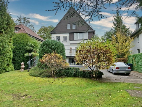 Villa kaufen in Köln, mit Garage, mit Stellplatz