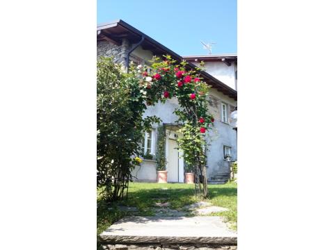 Terrassenwohnung kaufen in Ghiffa, 75 m² Wohnfläche, 3 Zimmer