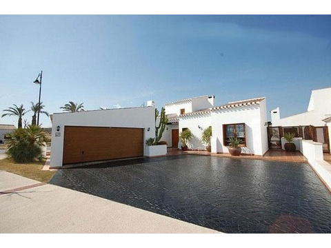 Haus kaufen in San Javier, 600 m² Grundstück, 136 m² Wohnfläche, 4 Zimmer