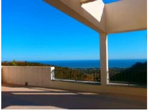 Etagenwohnung kaufen in Marbella, 138,63 m² Wohnfläche, 4 Zimmer