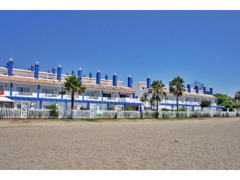 Reihenhaus kaufen in Estepona, 56 m² Grundstück, 174 m² Wohnfläche, 3 Zimmer