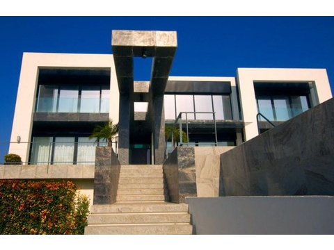 Villa kaufen in Benahavís, 2.185 m² Grundstück, 774 m² Wohnfläche, 4 Zimmer