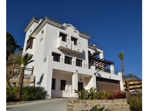 Villa kaufen in Benahavís, 300 m² Grundstück, 598 m² Wohnfläche, 3 Zimmer