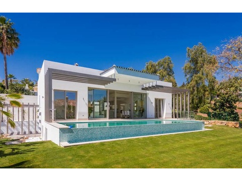 Villa kaufen in Benahavís, 725 m² Grundstück, 300 m² Wohnfläche, 5 Zimmer