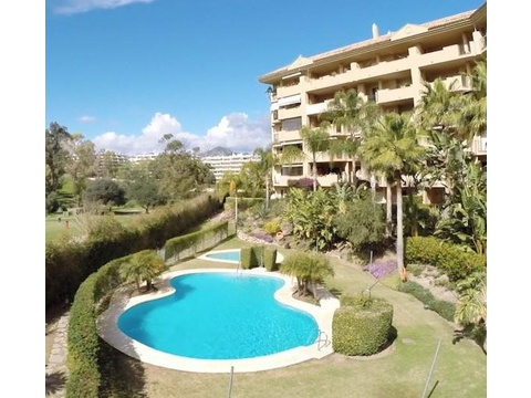 Wohnung kaufen in San Pedro de Alcantara, 158 m² Wohnfläche, 3 Zimmer