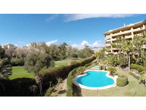 Wohnung kaufen in San Pedro de Alcantara, 134 m² Wohnfläche, 3 Zimmer