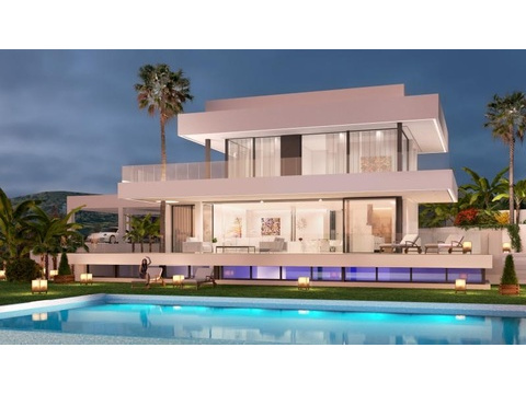 Villa kaufen in Marbella Nueva Andalucía, 831 m² Grundstück, 671 m² Wohnfläche, 4 Zimmer