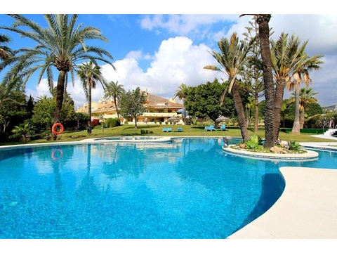 Erdgeschosswohnung kaufen in Marbella Nueva Andalucía, 134 m² Wohnfläche, 2 Zimmer