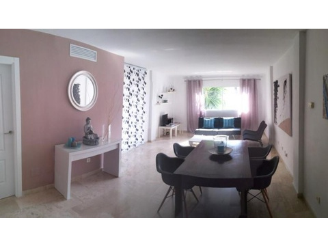 Wohnung kaufen in Marbella Nueva Andalucía, 84 m² Wohnfläche, 2 Zimmer