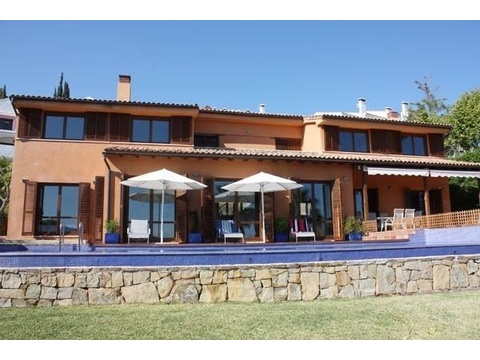 Villa kaufen in Benahavís, 1.164 m² Grundstück, 383 m² Wohnfläche, 5 Zimmer