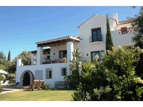 Villa kaufen in Estepona, 1.825 m² Grundstück, 425 m² Wohnfläche, 5 Zimmer