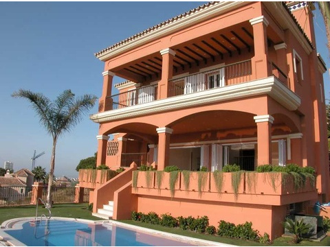 Villa kaufen in Espinosa de los Monteros, 1.440 m² Grundstück, 936 m² Wohnfläche, 6 Zimmer
