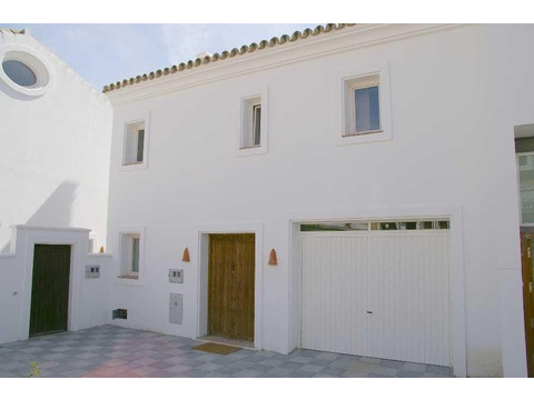 Villa kaufen in Sotogrande, 200 m² Grundstück, 175 m² Wohnfläche, 3 Zimmer