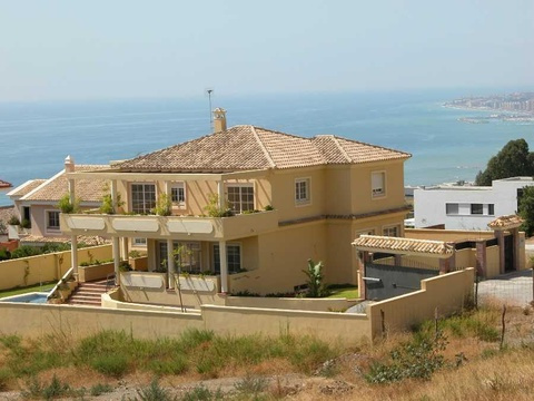 Villa kaufen in Benalmádena, 800 m² Grundstück, 480 m² Wohnfläche, 5 Zimmer