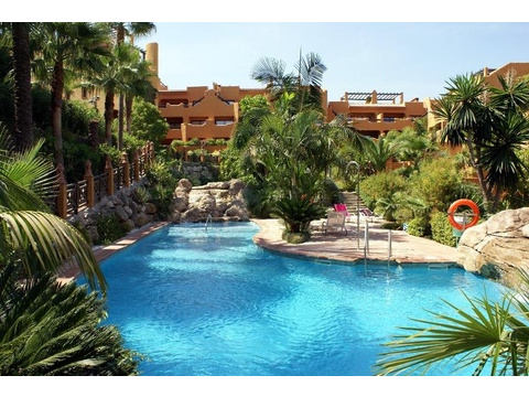 Wohnung kaufen in Estepona, 112 m² Wohnfläche, 2 Zimmer