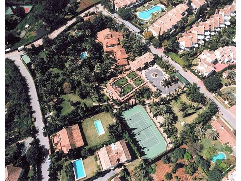 Villa kaufen in Marbella, 10.280 m² Grundstück, 956 m² Wohnfläche, 7 Zimmer