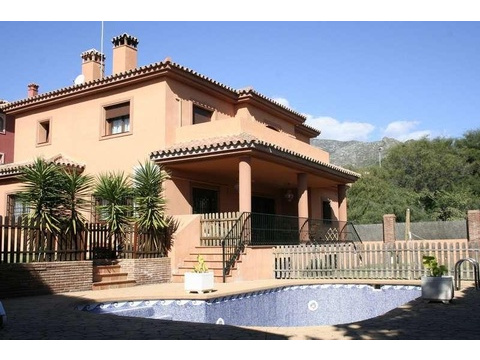 Villa kaufen in Marbella, 790 m² Grundstück, 383 m² Wohnfläche, 5 Zimmer