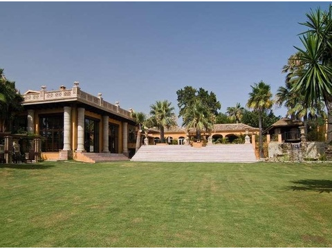 Villa kaufen in Nueva Andalucía, 7.618 m² Grundstück, 2.177 m² Wohnfläche, 13 Zimmer