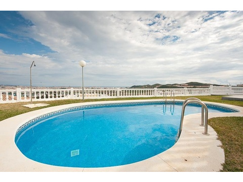 Villa kaufen in Mijas, 215 m² Grundstück, 157 m² Wohnfläche, 3 Zimmer