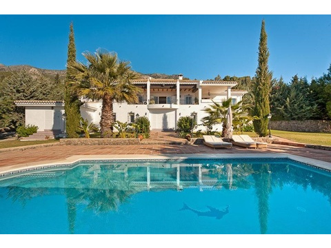 Villa kaufen in Mijas, 5.262 m² Grundstück, 420 m² Wohnfläche, 5 Zimmer