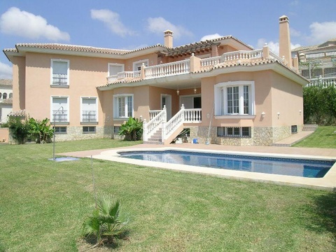 Villa kaufen in Mijas, 1.365 m² Grundstück, 300 m² Wohnfläche, 5 Zimmer