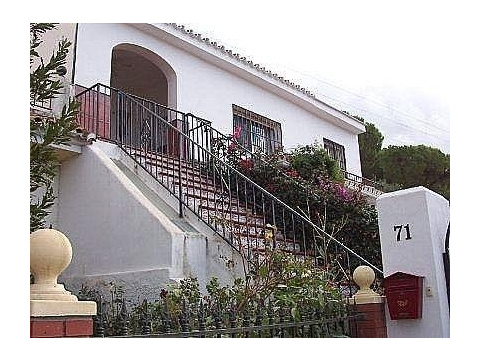 Stadthaus kaufen in Alhaurín el Grande, 269 m² Wohnfläche, 7 Zimmer