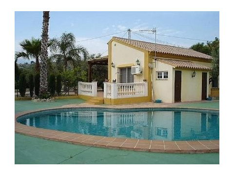 Haus kaufen in Coín, 6.000 m² Grundstück, 76 m² Wohnfläche, 2 Zimmer