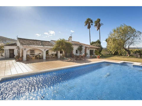 Haus kaufen in Alhaurín el Grande, 21.000 m² Grundstück, 430 m² Wohnfläche, 4 Zimmer