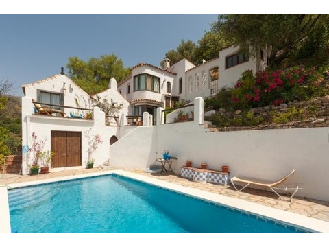 Villa kaufen in Casares, 1.000 m² Grundstück, 150 m² Wohnfläche, 3 Zimmer