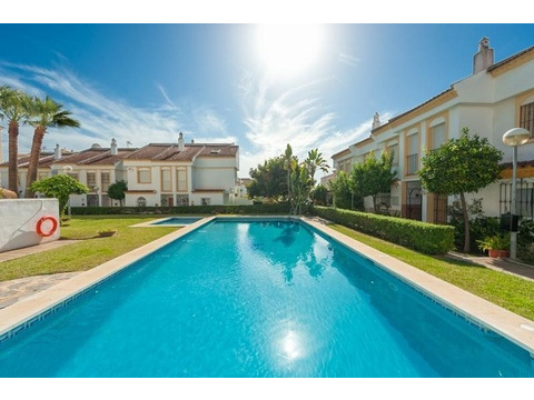 Stadthaus kaufen in Torremolinos, 120 m² Wohnfläche, 3 Zimmer