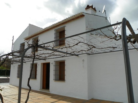Haus kaufen in Álora, 19.905 m² Grundstück, 160 m² Wohnfläche, 5 Zimmer