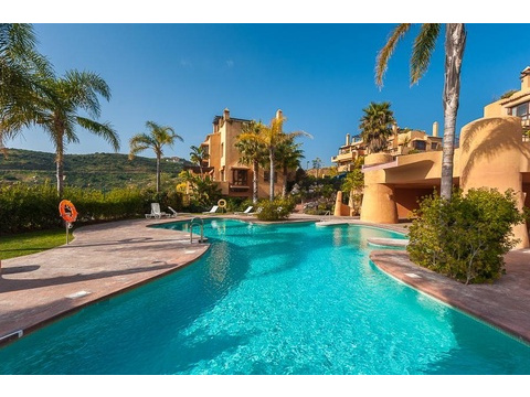 Stadthaus kaufen in Mijas, 56 m² Grundstück, 277 m² Wohnfläche, 4 Zimmer
