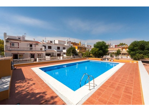 Stadthaus kaufen in Torremolinos, 89 m² Wohnfläche, 3 Zimmer