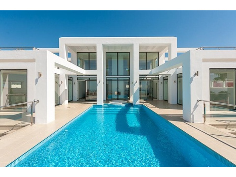 Villa kaufen in Mijas, 651 m² Grundstück, 440 m² Wohnfläche, 6 Zimmer