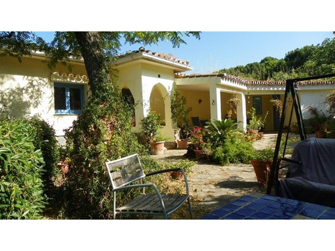 Haus kaufen in Casares, 49.000 m² Grundstück, 398 m² Wohnfläche, 5 Zimmer