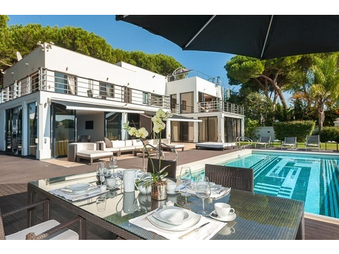 Villa kaufen in Marbella, 892 m² Grundstück, 503 m² Wohnfläche, 6 Zimmer