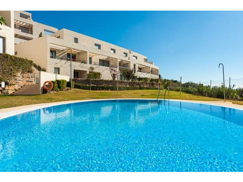Wohnung kaufen in Los Monteros, 138 m² Wohnfläche, 2 Zimmer