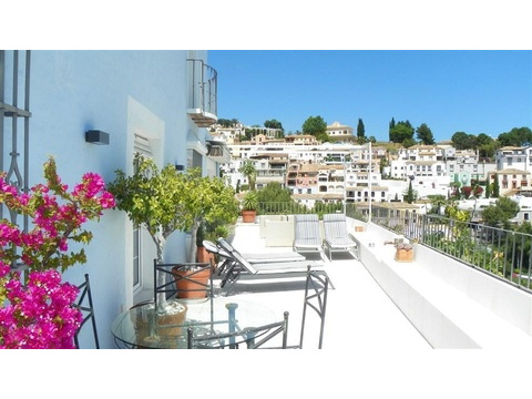 Stadthaus kaufen in San Pedro de Alcántara, 144 m² Wohnfläche, 3 Zimmer