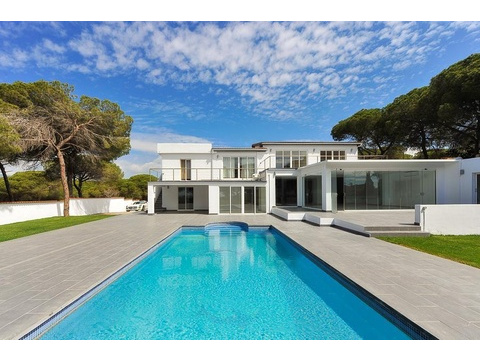 Villa kaufen in Las Chapas, 2.390 m² Grundstück, 455 m² Wohnfläche, 7 Zimmer
