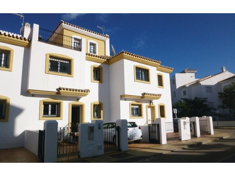 Stadthaus kaufen in Alhaurín el Grande, 104 m² Wohnfläche, 3 Zimmer