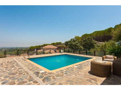 Villa kaufen in Alhaurín el Grande, 8.164 m² Grundstück, 1.592 m² Wohnfläche, 15 Zimmer