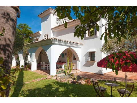 Villa kaufen in Alhaurín el Grande, 3.362 m² Grundstück, 245 m² Wohnfläche, 5 Zimmer