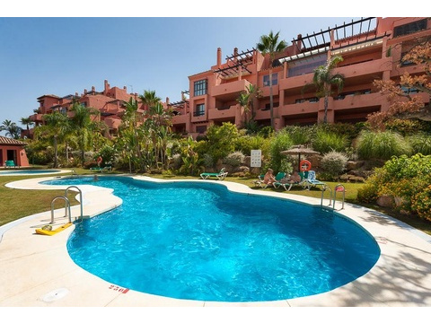Penthousewohnung kaufen in Elviria, 236 m² Wohnfläche, 3 Zimmer