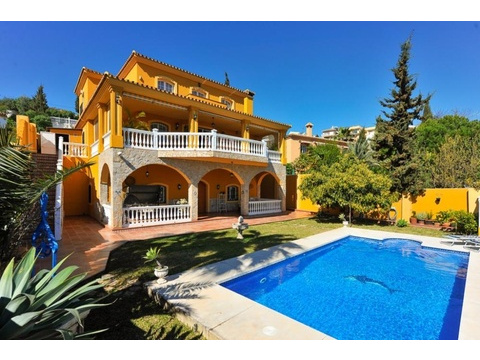 Villa kaufen in Mijas, 640 m² Grundstück, 420 m² Wohnfläche, 5 Zimmer