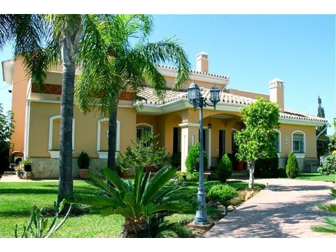 Villa kaufen in La Cala de Mijas, 1.100 m² Grundstück, 351 m² Wohnfläche, 3 Zimmer