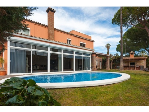 Villa kaufen in Benalmádena, 783 m² Grundstück, 169 m² Wohnfläche, 4 Zimmer