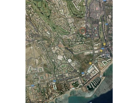 Grundstück kaufen in Marbella, 12.894 m² Grundstück