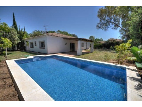 Villa kaufen in Marbella, 655 m² Grundstück, 200 m² Wohnfläche, 4 Zimmer